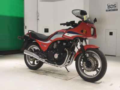 Kawasaki GPZ400 2025