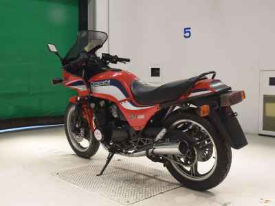 Kawasaki GPZ400 2025