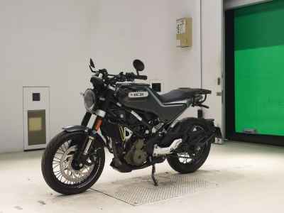 Husqvarna Svartpilen 401 2020