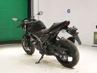 Suzuki SV650X 2023
