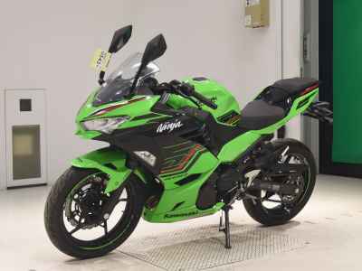 Kawasaki Ninja 400 2025