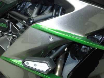 Kawasaki Ninja H2 SX 2024