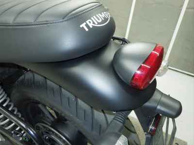 Triumph Street Twin 2022
