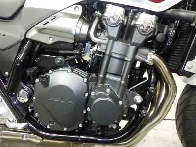 Honda CB1300SF 2025
