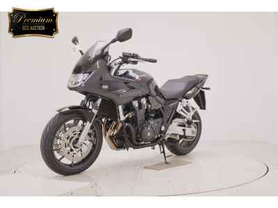 Honda CB1300 Super Boldor 2025