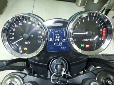 Kawasaki Z900RS 2025