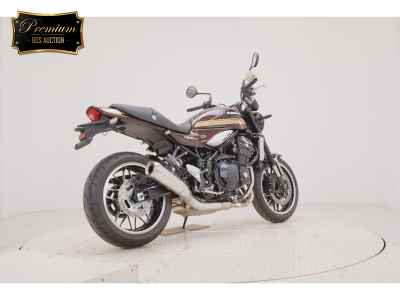 Kawasaki Z900RS 2025
