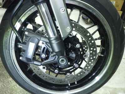 Kawasaki Z900RS 2025