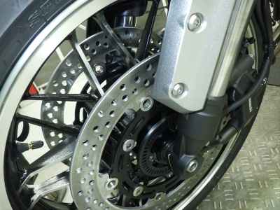 Kawasaki Z900RS 2025