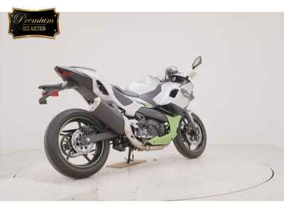 Kawasaki Ninja 7 Hybrid 2025