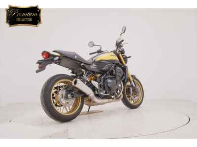 Kawasaki Z900RS SE 2023