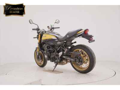 Kawasaki Z900RS SE 2023