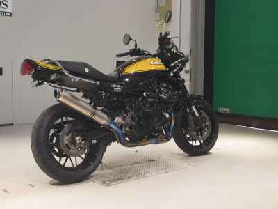 Kawasaki Z900RS 2021