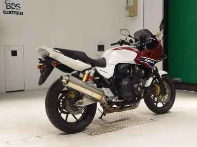 Honda CB400 Super Boldor 2016