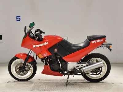 Kawasaki GPZ250R