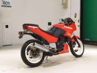 Kawasaki GPZ250R