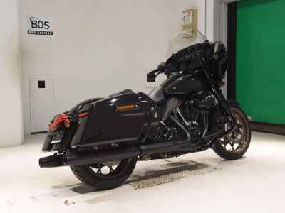 Harley-Davidson FLHXST1920 2023