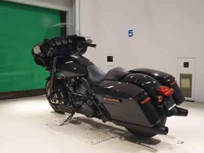 Harley-Davidson FLHXST1920 2023