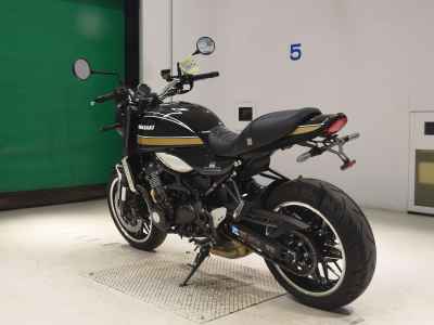 Kawasaki Z900RS 2022