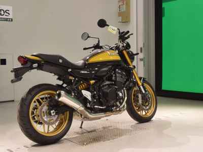 Kawasaki Z900RS SE 2024