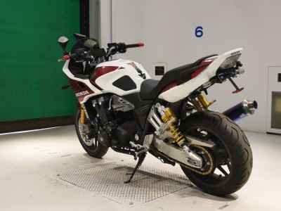 Honda CB1300 Super Boldor 2025