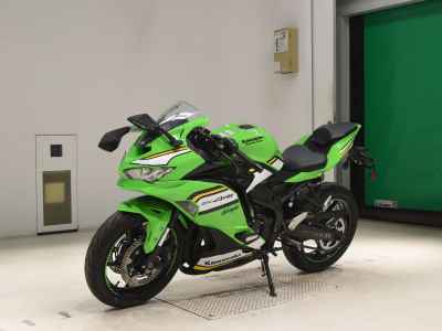 Kawasaki Ninja ZX-4RR 2024