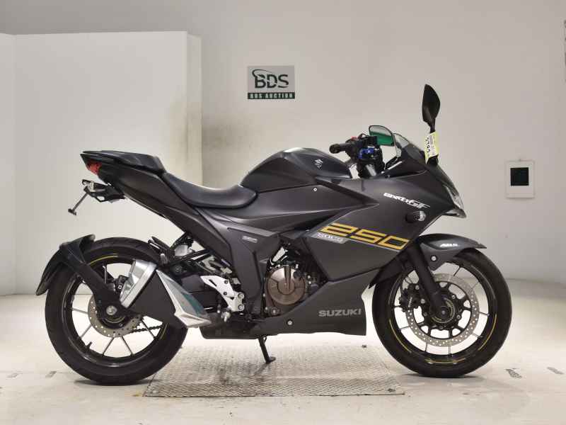 Suzuki Gixxer 250SF