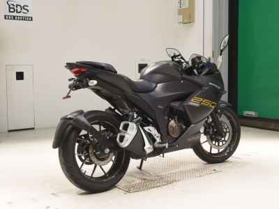 Suzuki Gixxer 250SF
