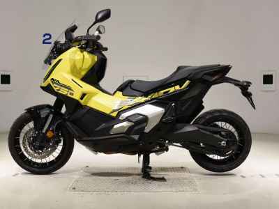Honda X-Adv 750 2025