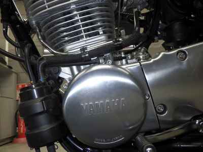 Yamaha SR400 2021