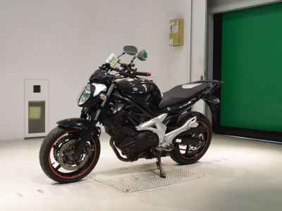 Suzuki Gladius SFV400 2010