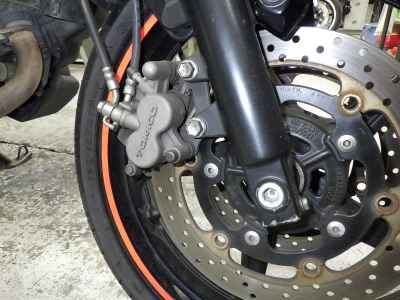 Suzuki Gladius SFV400 2010