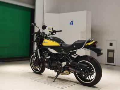 Kawasaki Z900RS 2023