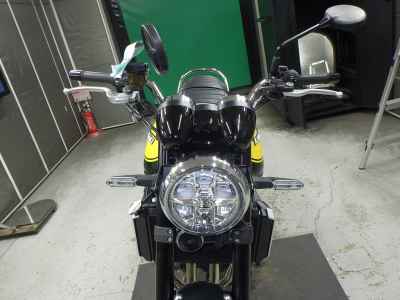 Kawasaki Z900RS 2023