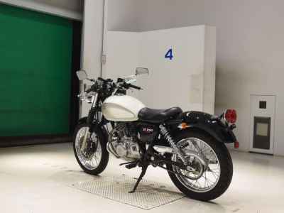 Suzuki ST250E