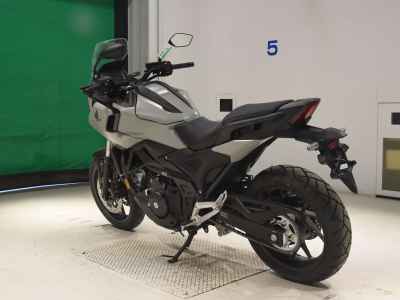 Honda NC750X DCT 2025