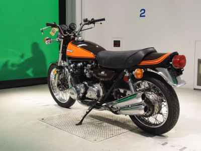 Kawasaki Z1 900 Super Four 2025
