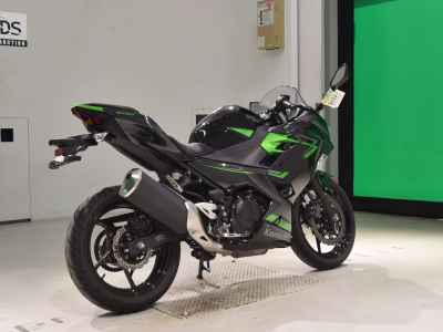 Kawasaki Ninja 400 2023