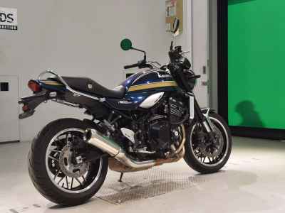 Kawasaki Z900RS 2023