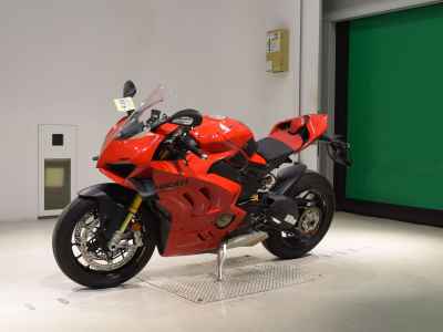 Ducati Panigale V4S 2024
