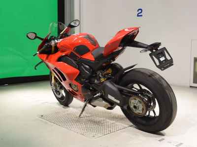 Ducati Panigale V4S 2024