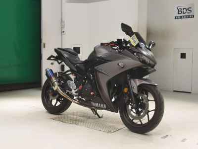 Yamaha YZF-R25 2016