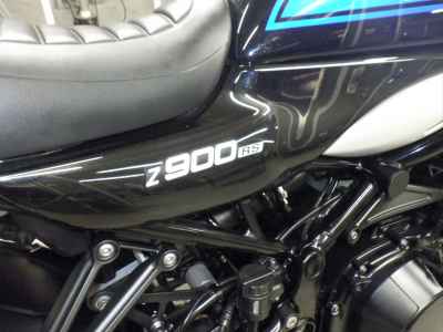 Kawasaki Z900RS 2024