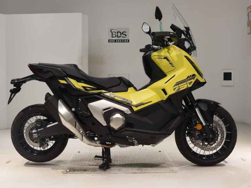 Honda X-Adv 750 2025