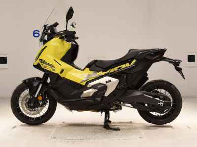 Honda X-Adv 750 2025