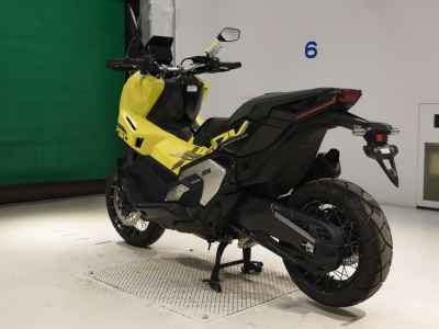 Honda X-Adv 750 2025