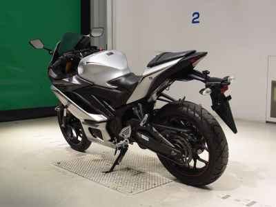 Yamaha YZF-R25 2020