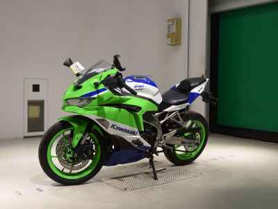 Kawasaki Ninja ZX-4RR