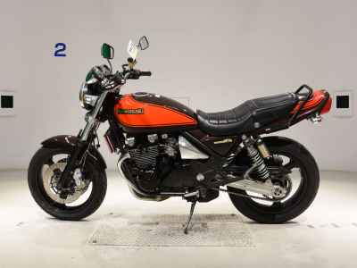 Kawasaki Zephyr 400 2005