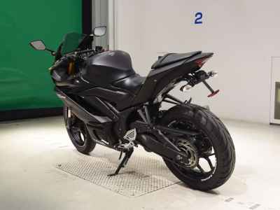 Yamaha YZF-R25 2019